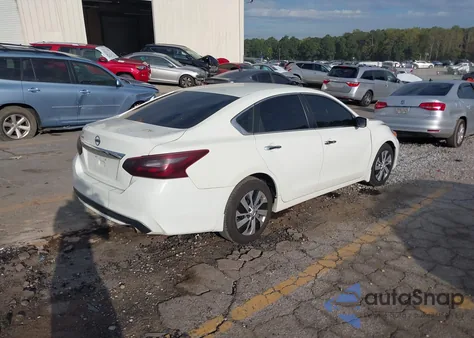 2017 Nissan Altima 2.5 S z USA, uszkodzony, nr VIN 1N4AL3AP9HC184816